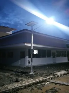 俶